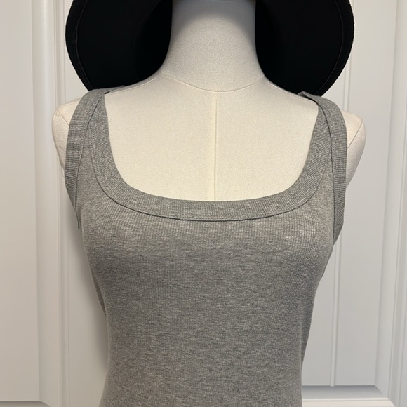 Body con dress - Picture 2 of 2